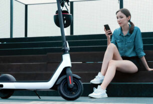 električni romobil | 2025.