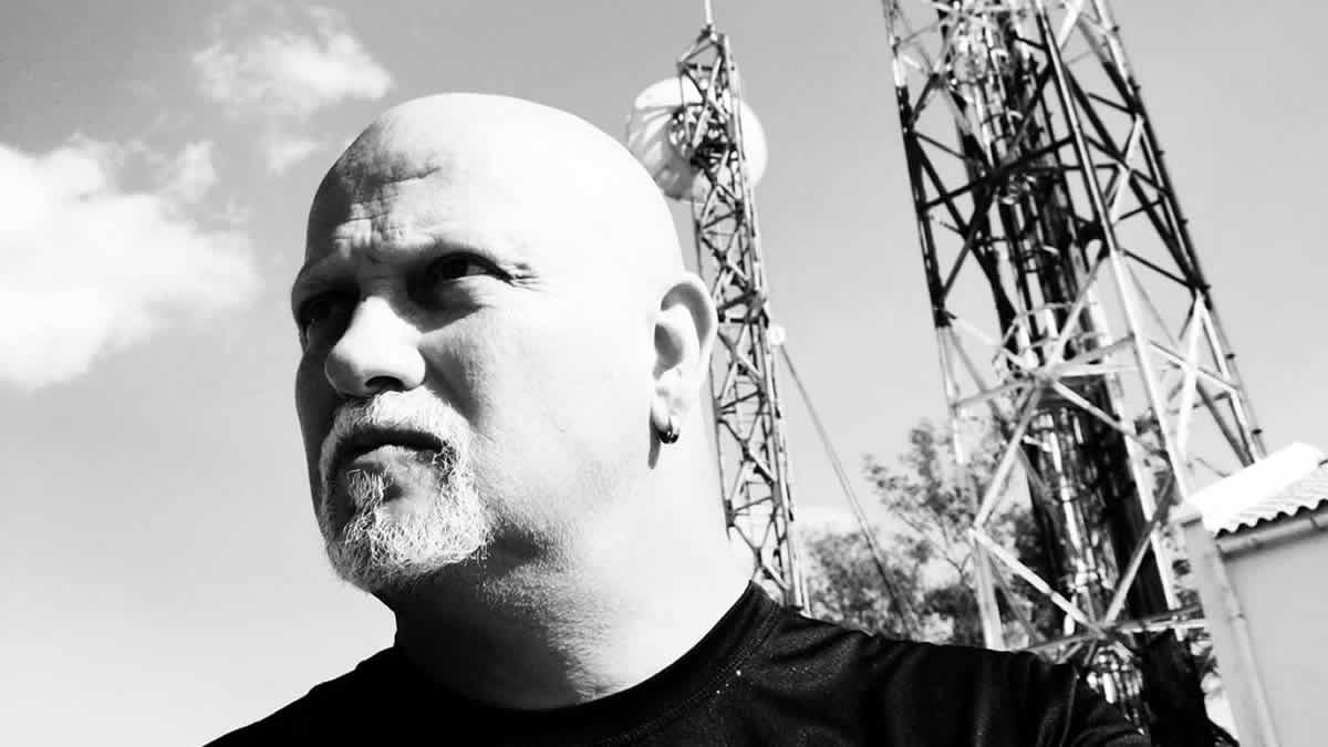 leaether strip | claus larsen | 2025.