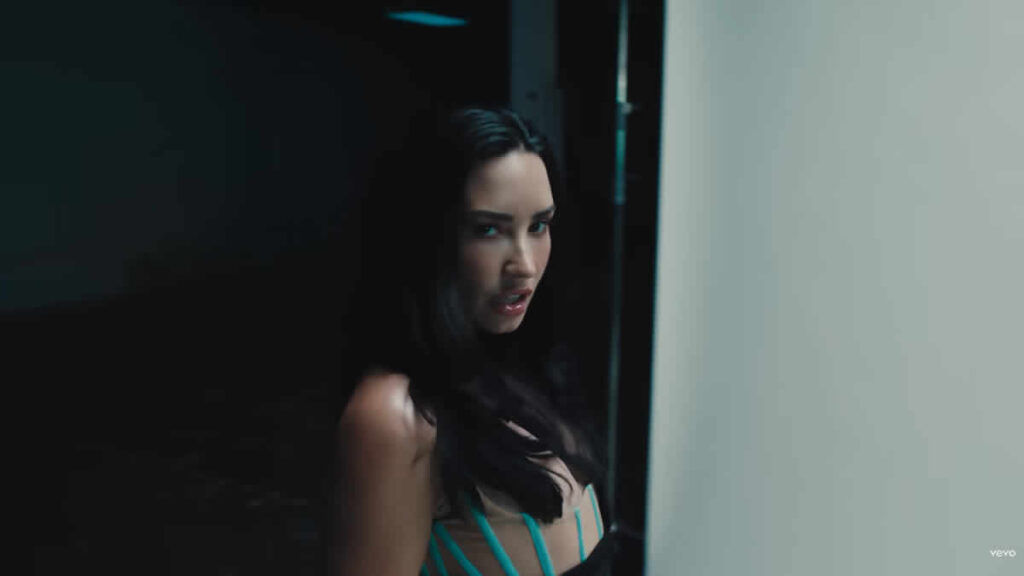 demi lovato - kiss | 2025.
