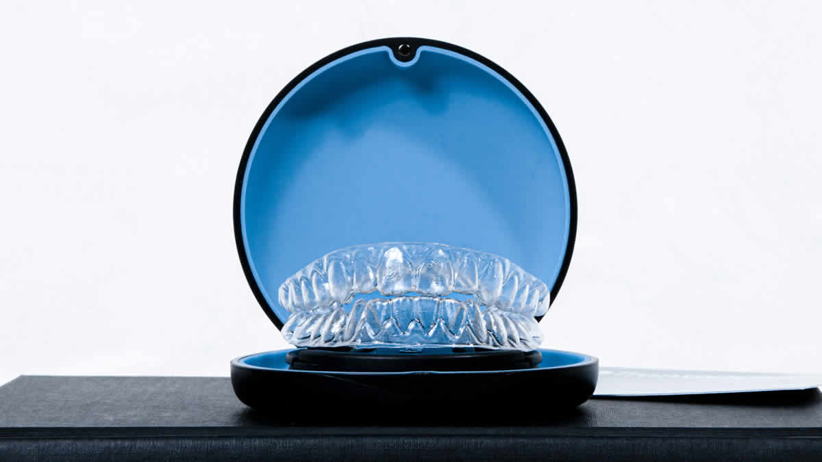 orthodental | prozirni aparatić za zube | 2025.