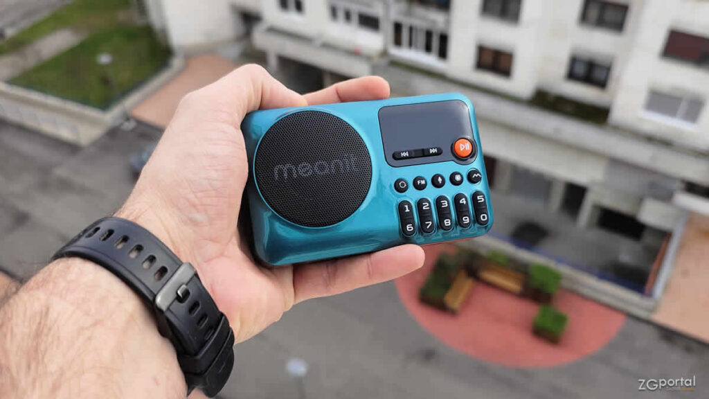 meanit b6 - fm radio i zvučnik | 2026.