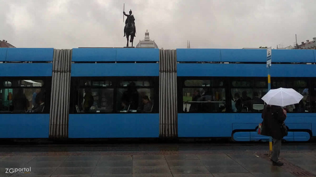 kiša u zagrebu | trg kralja tomislava | 09.02.2014.