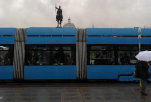 kiša u zagrebu | trg kralja tomislava | 09.02.2014.