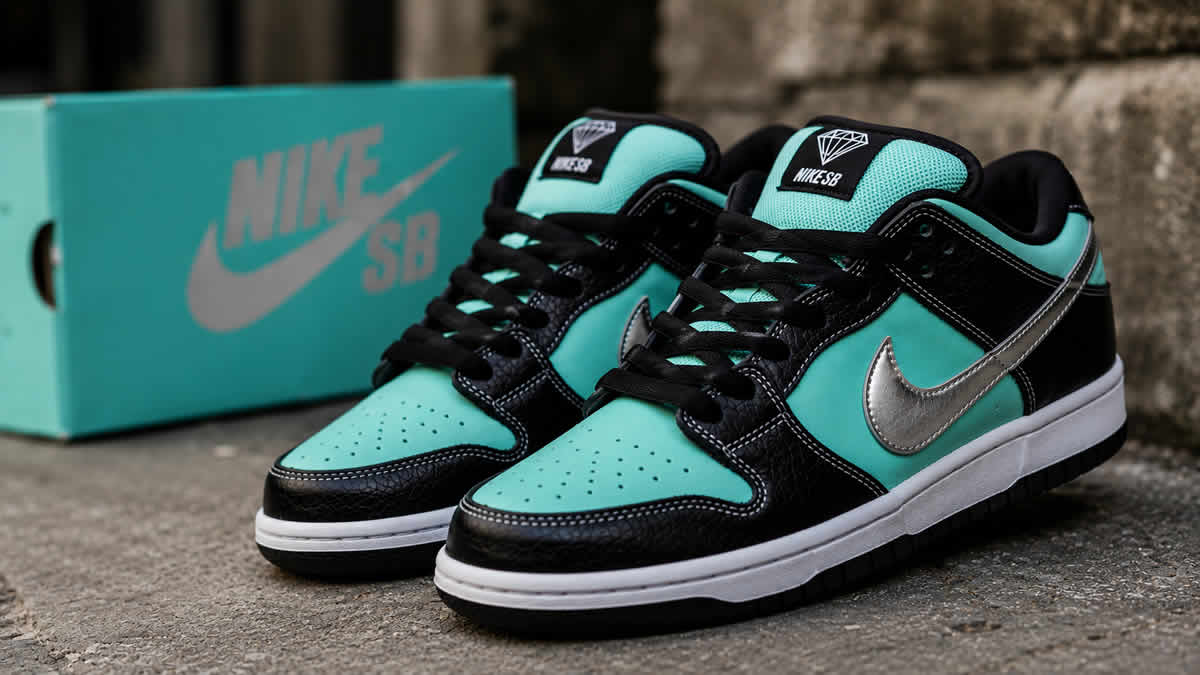 nike tiffany dunks | 2005.