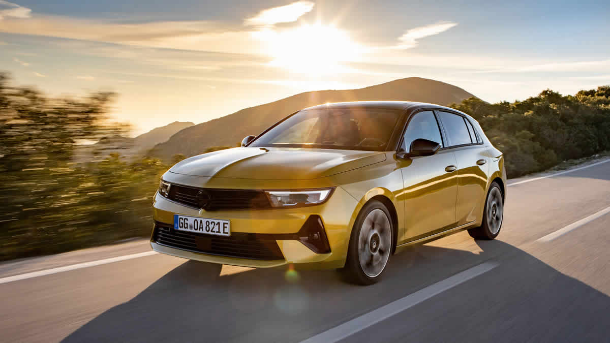 Opel Astra | Šesta generacija kompaktnog automobila donosi bogatu opremu i štedljive motore