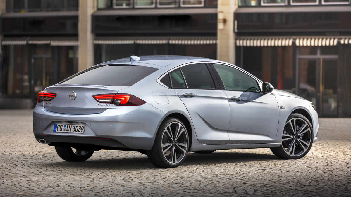 Opel Insignia | Nasljednik Vectre koji je pokušao konkurirati Passatu, Mondeu i Superbu